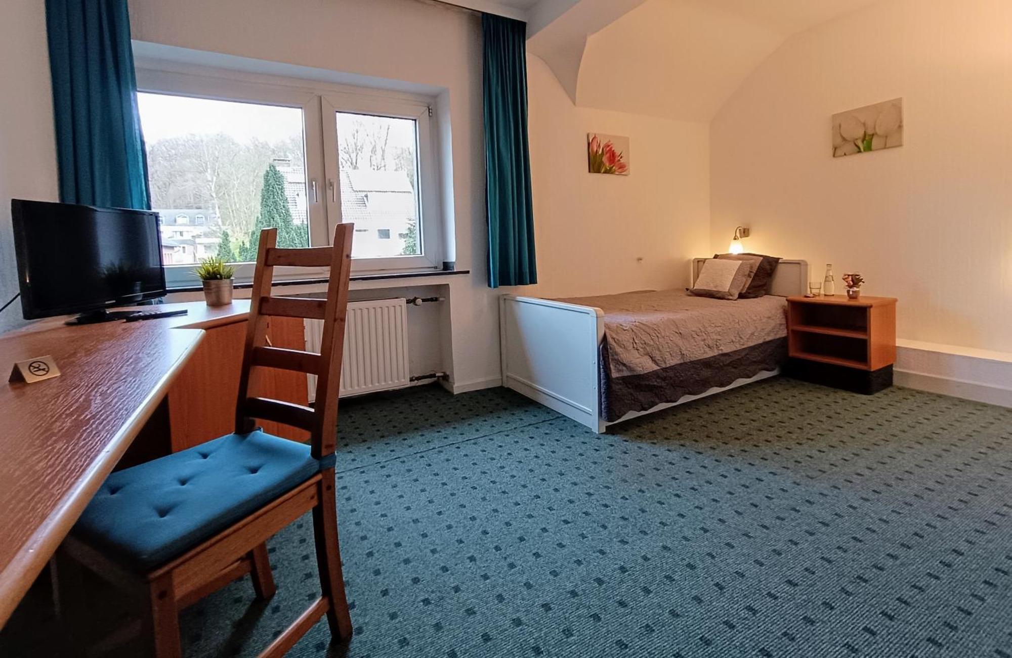 Waldhotel Unterbach Düsseldorf Exterior foto